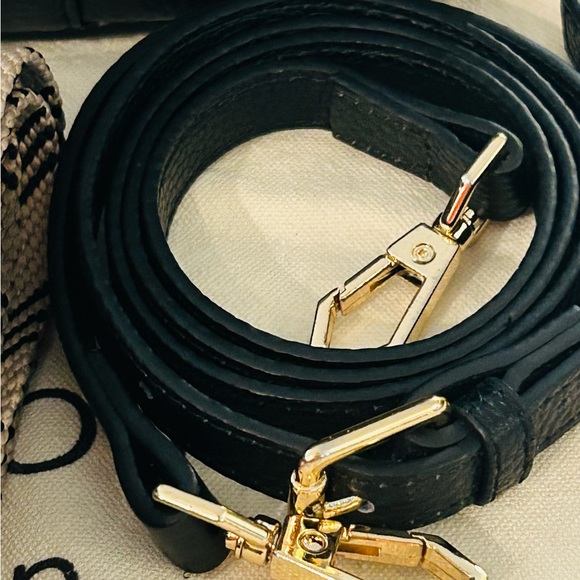 Pom Pom London BLACK City Leather Crossbody Bag W/4 New Straps! EUC! - Picture 5 of 10